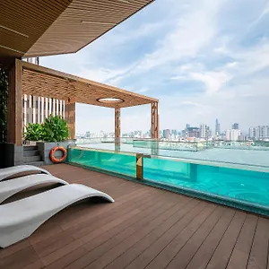 luxury-gold-apartment-86-d1-mension-rooftop-pool-district-1.hotelsvungtau.com/